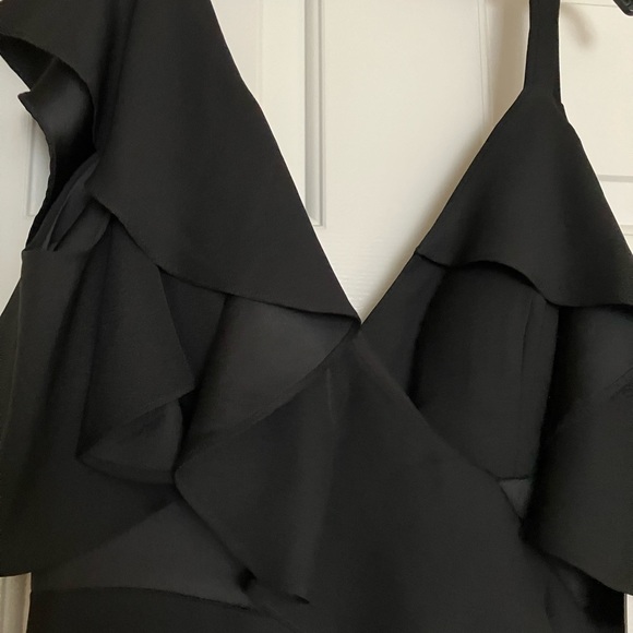 LAUNDRY BY SHELLI SEGAL Crepe Back Satin Ruffle Cocktail Dress Black 6 - Picture 3 of 5
